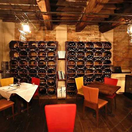 洛坎达迪巴尼雅拉酒店 4* Bagnara di Romagna